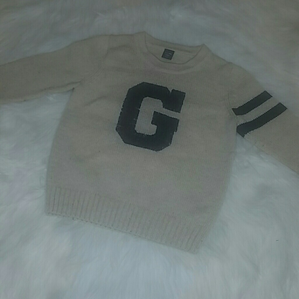 🔊 2/$20 babyGAP Sweater